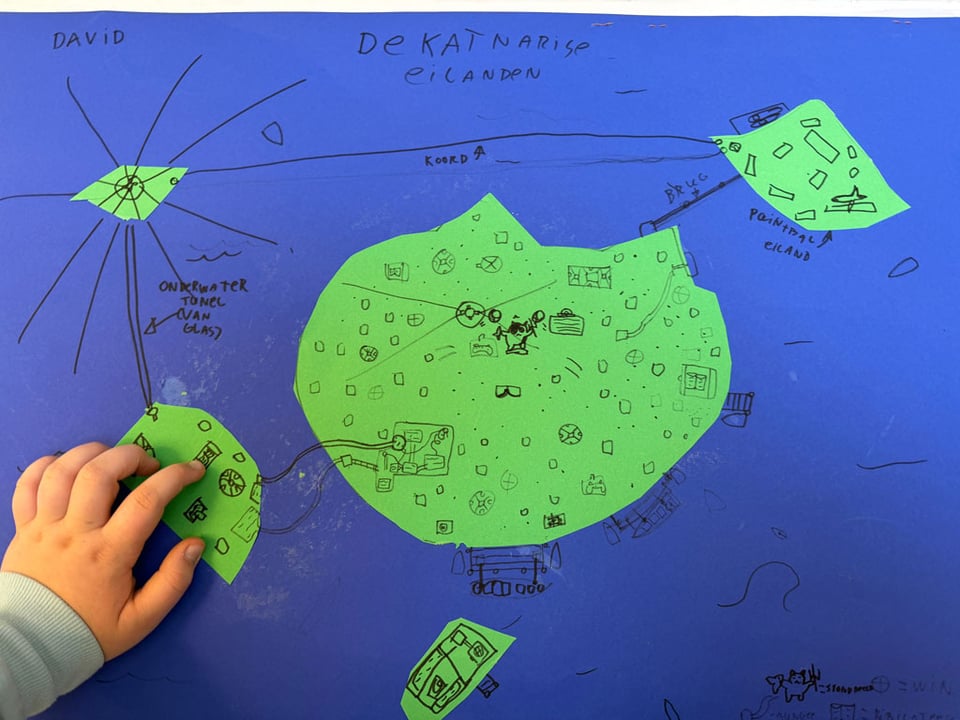 De Katnarise Eilanden - a play on words of the Canary Islands as it was shaped and made for cats.