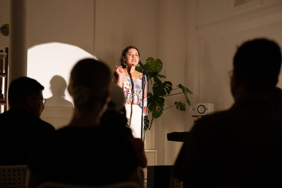 Allyson on stage in her second Glint appearance.