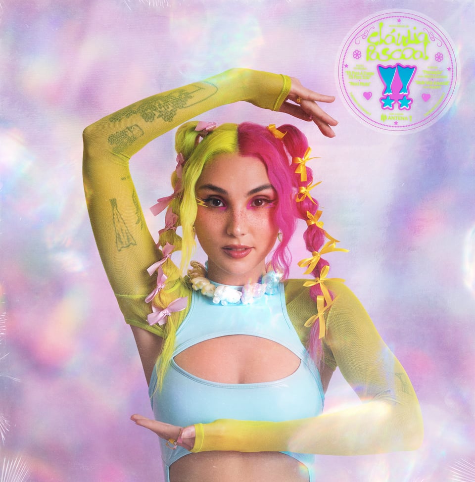 Capa: Cláudia Pascoal - !!