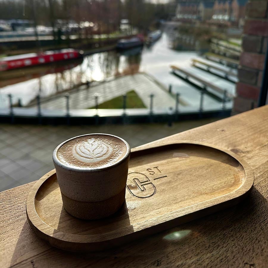 A coffee overlooking the canal