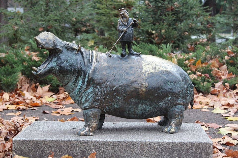 Hippo-cleaner (Hipoczyściciel) statue from Zoological Garden on Wróblewskiego 1-5