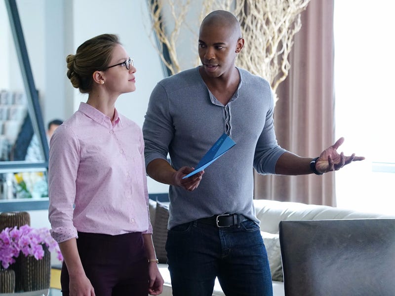 a still from the Supergirl TV series, showing Melissa Benoist as Kara Danvers and Mehcad Brooks as James Olsen