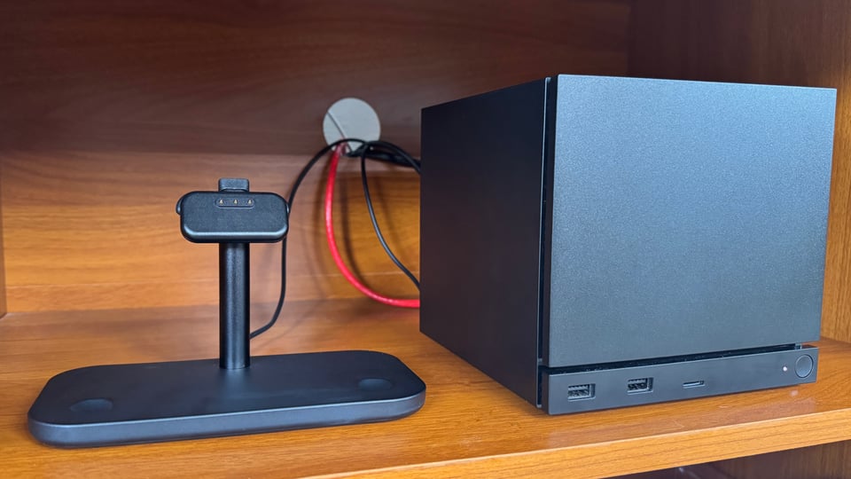 mechanism steam machine controller dock