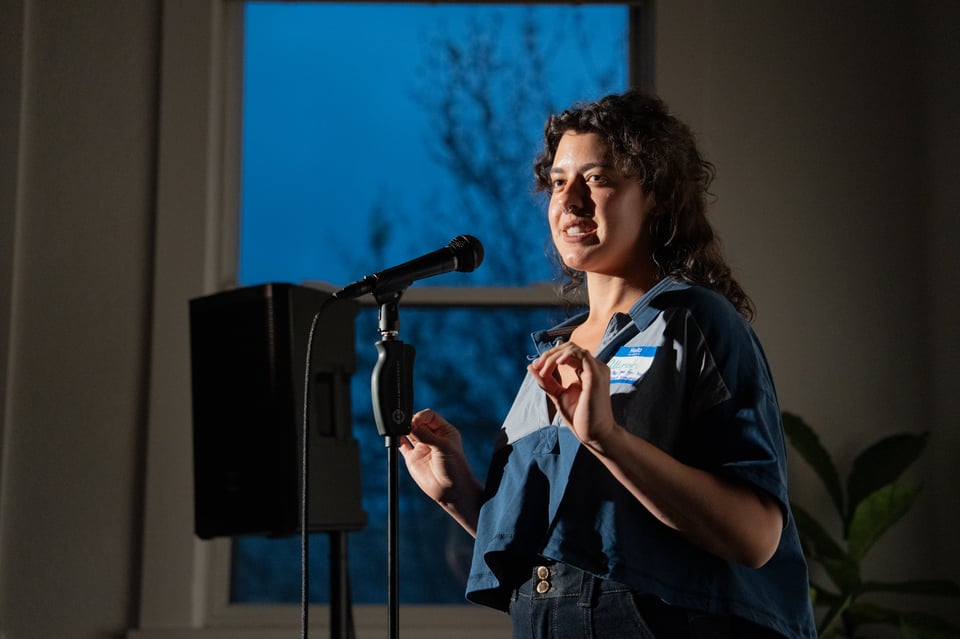 Allyson telling a Glint story.