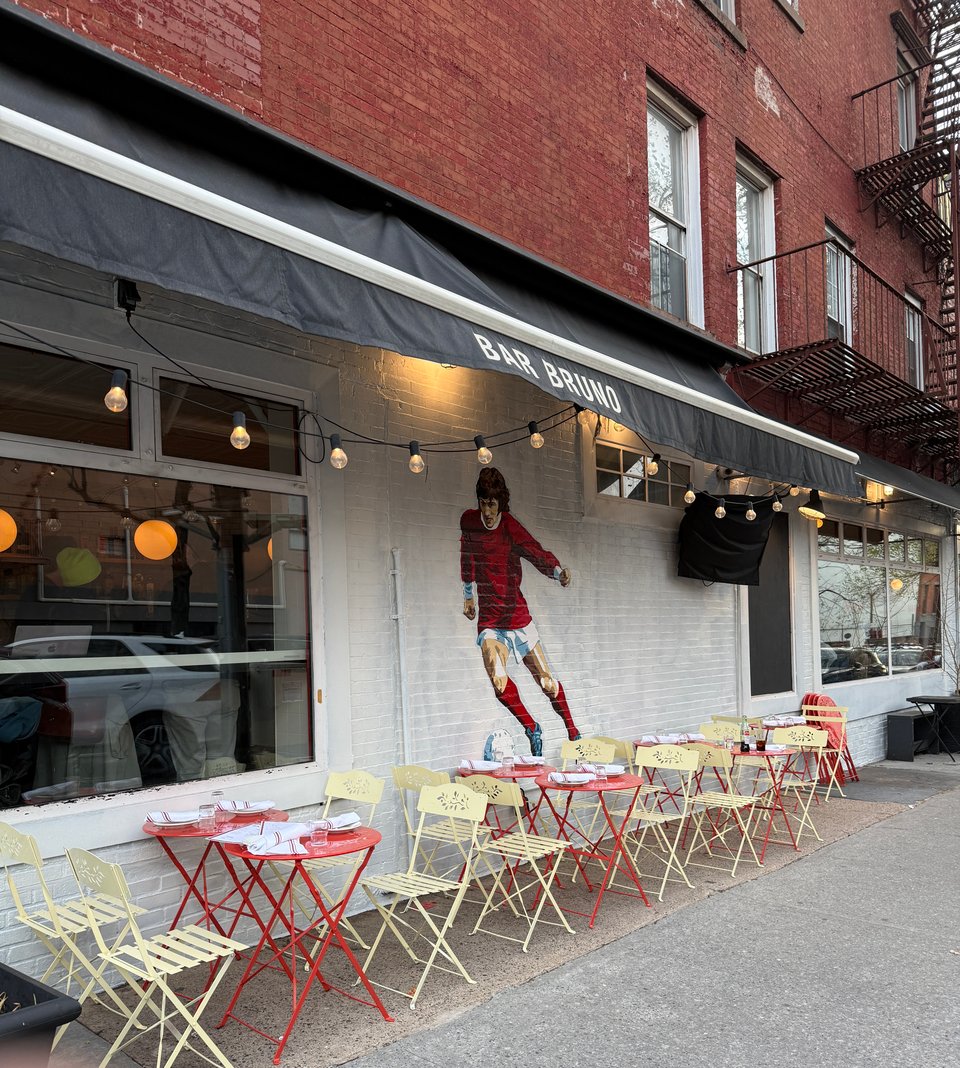 George Best mural on side of Bar Bruno in Carroll Gardens, Brooklyn