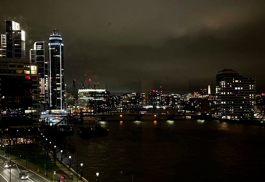 river thames at night