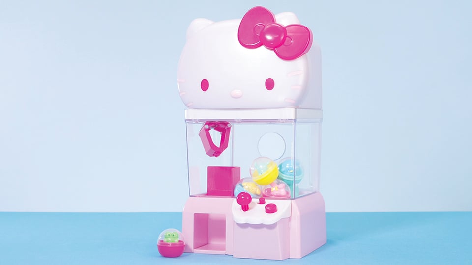 hello kitty claw machine
