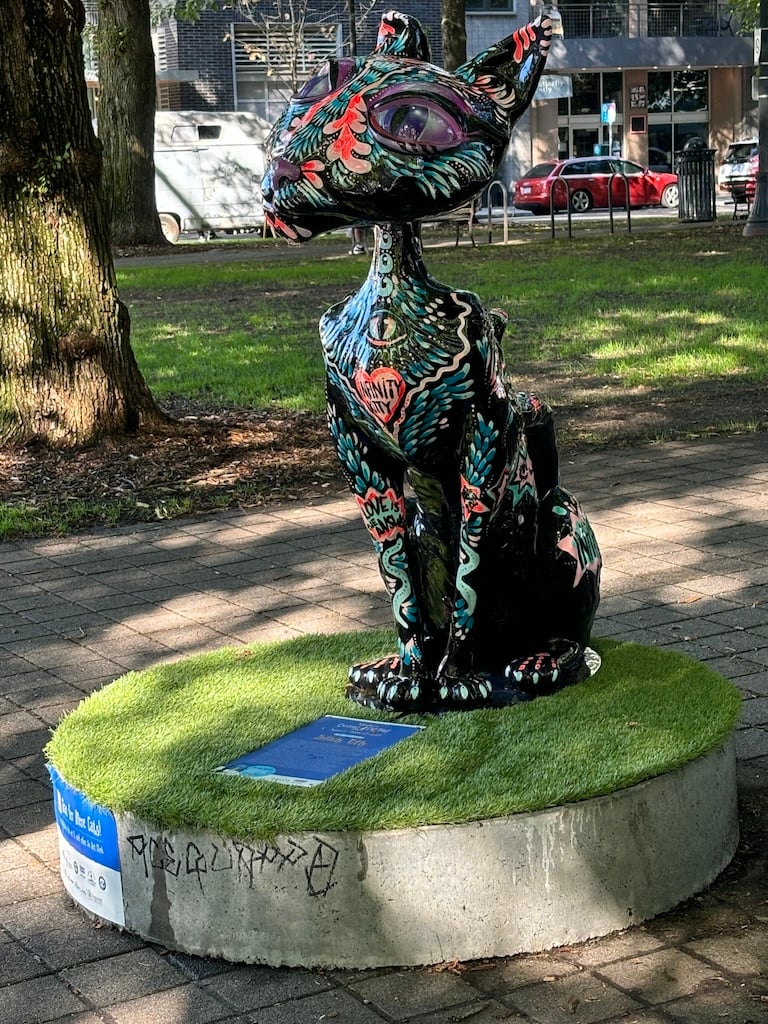 Coraline cat in the South Park blocks