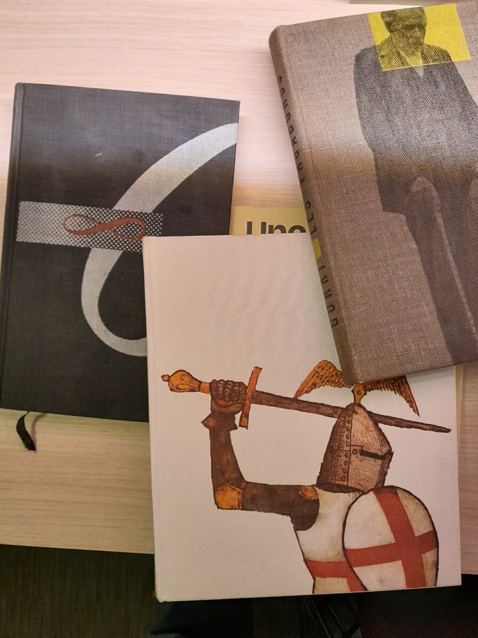 trois couverture de livre