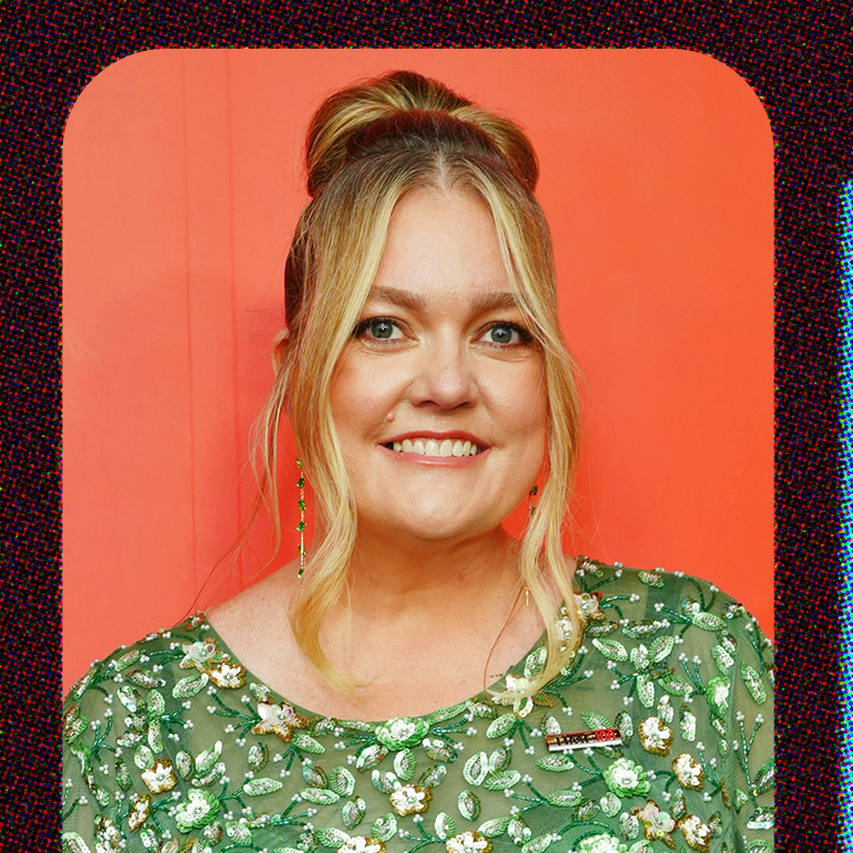 Picture of author Colleen Hoover