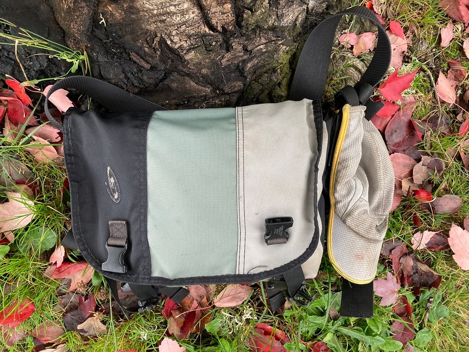 picture of drawing bag