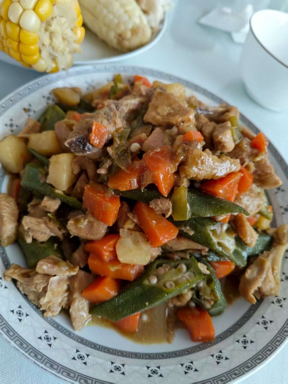 Mingjia’s mom’s first okra stew. Image: Yinghua Ma.