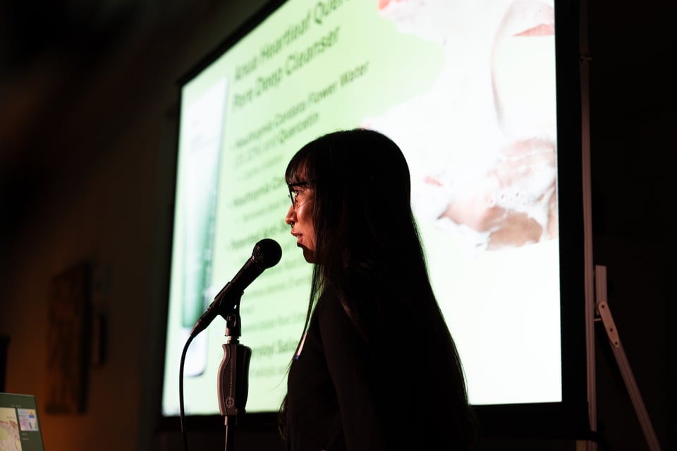 Niera presenting.