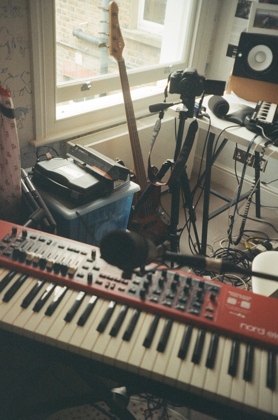 a room with a keyboard