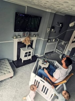 dad walls himself in by baby gates