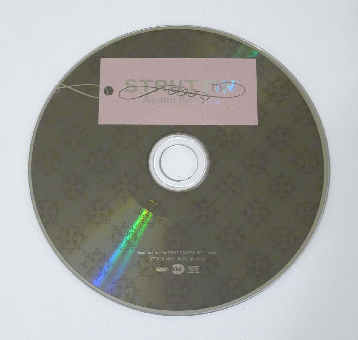 Disc of CD “/Struttin’/” by Ayumi Koketsu