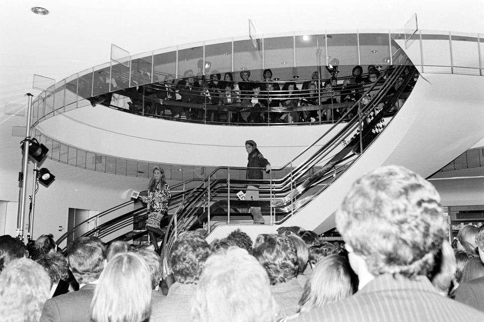 Eight hundred attendees joined the show at the Barneys women’s store on Seventh Avenue. Cornelia Guest, seen holding No. 36, modeled.