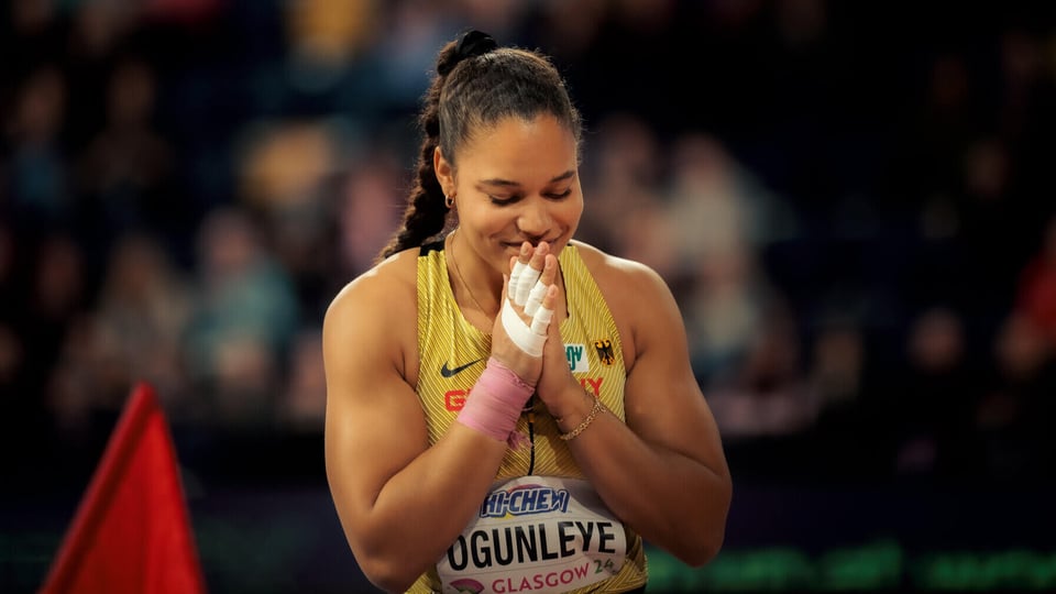 202406070931 Yemisi Ogunleye gewinnt mit dem ersten 20-Meter-Stoß Hallen-WM-Silber - leichtathletik.de - csm_ogunleye-yemisi_freude_wm-halle_glasgow24_foto_flatemersch_897152cbce.jpg