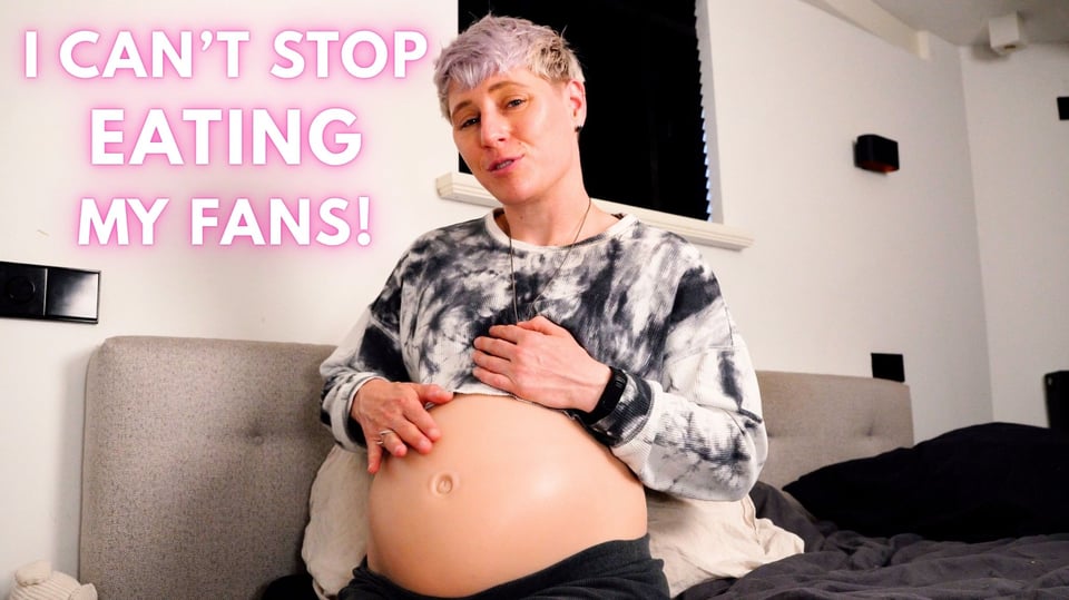 cover image for "I CAN’T STOP EATING MY FANS"