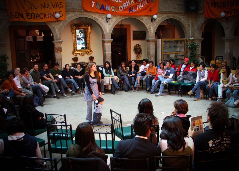 Mesa temática presencial - Foro Humanista Latinoamerincano, La Paz, Bolívia 2007