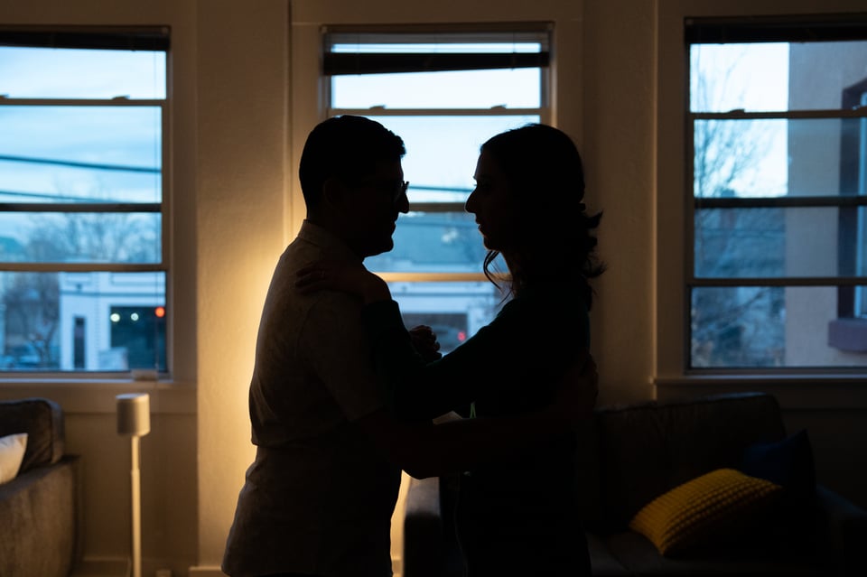 José and Melissa dancing.