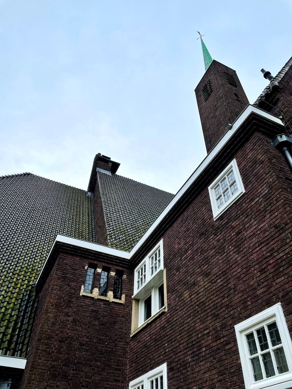 A brown brick church building